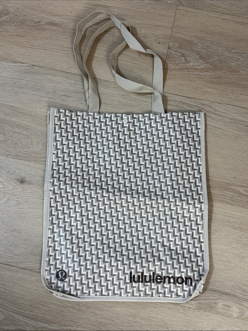 Lululemon Canvas Cream & Gray Geometric Tote